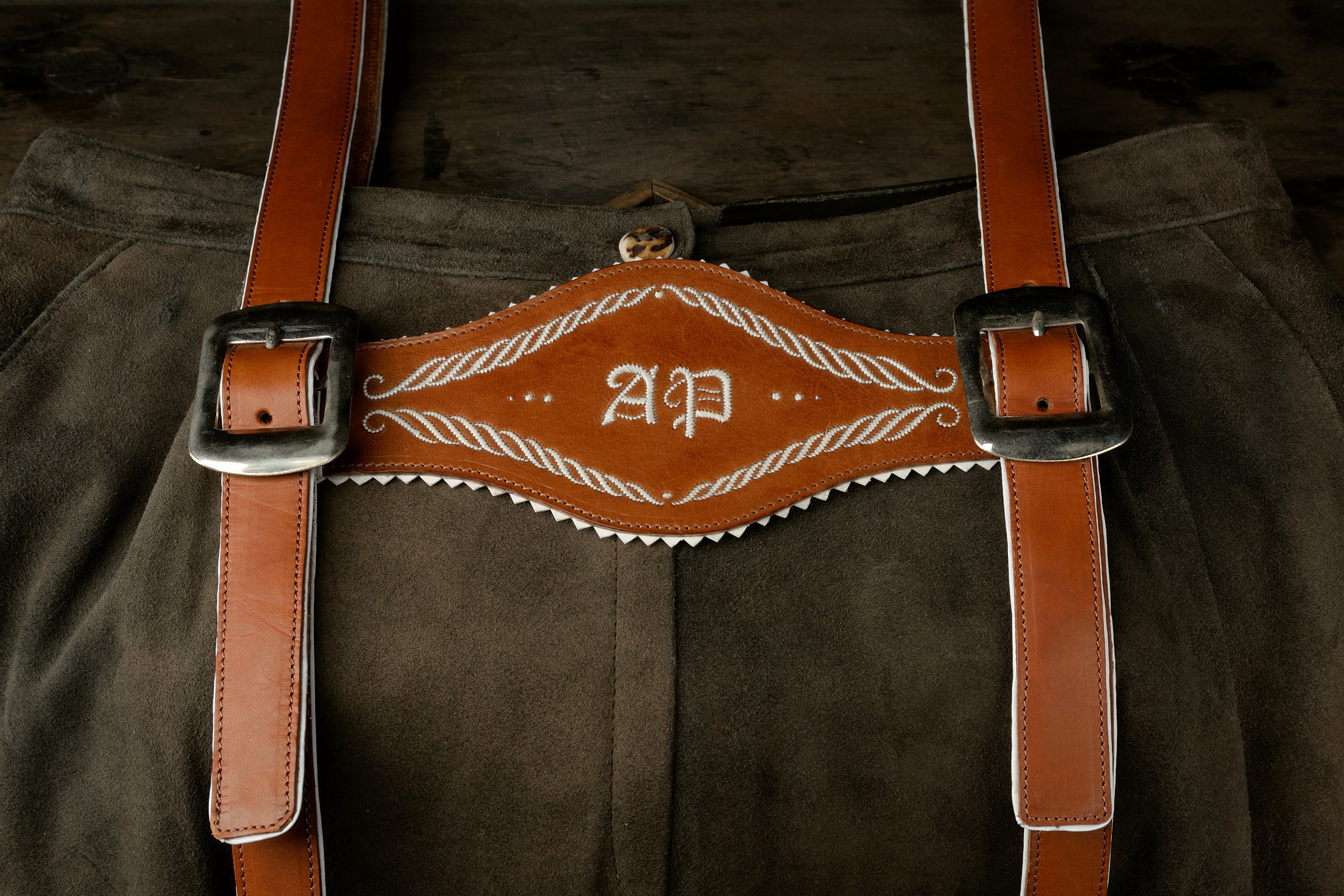 Hosenträger Model 02