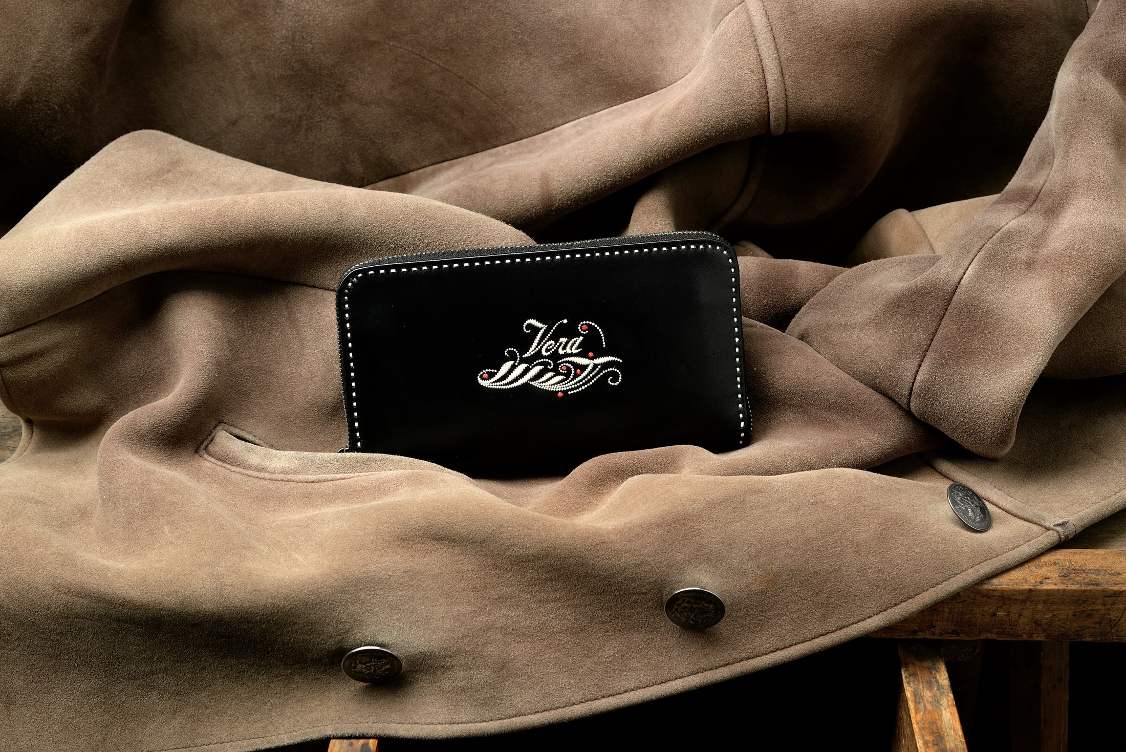 01 Modell "Anna" mit Namen und viel Muster