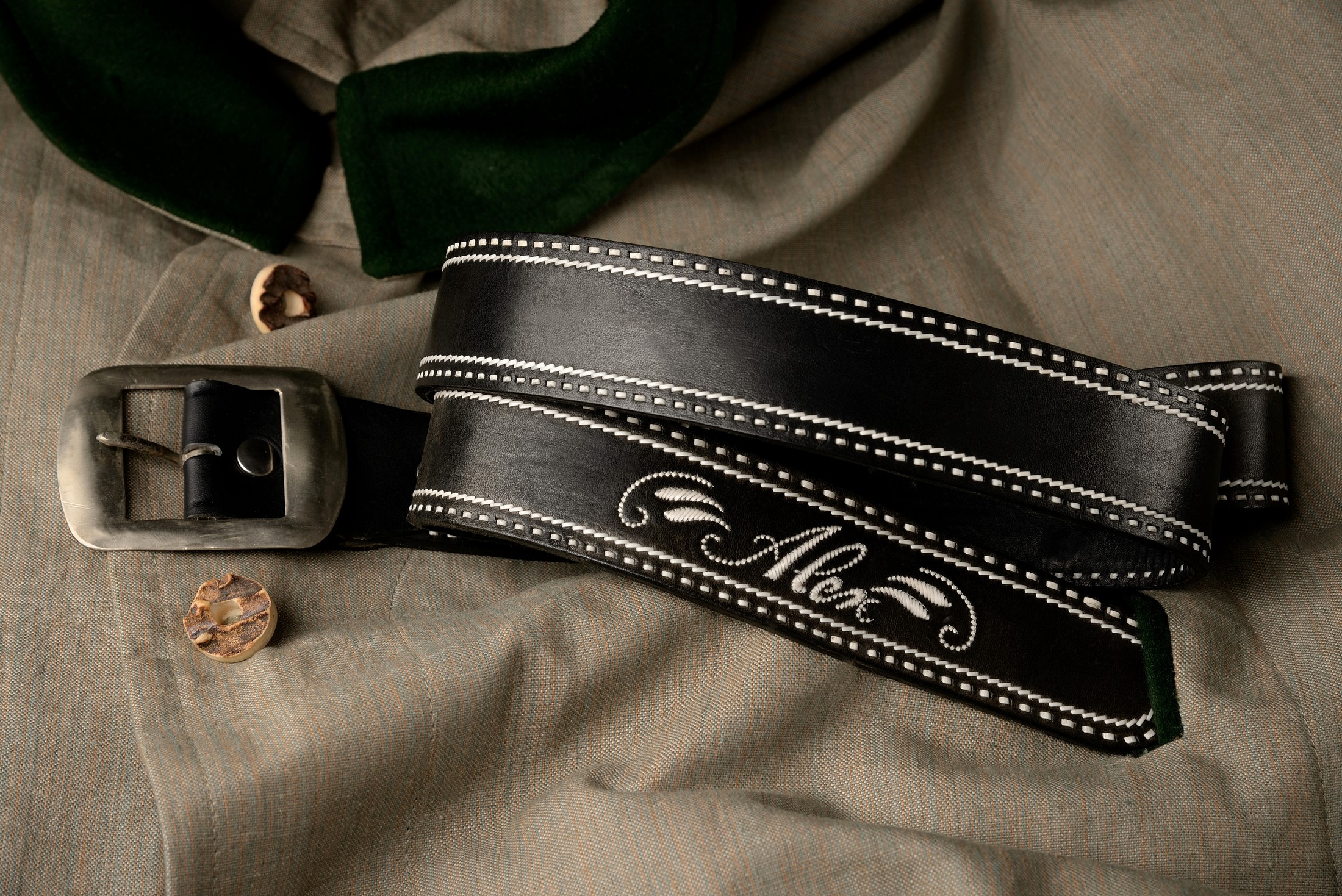 01 Herren Hosengürtel mit Namen und Rand