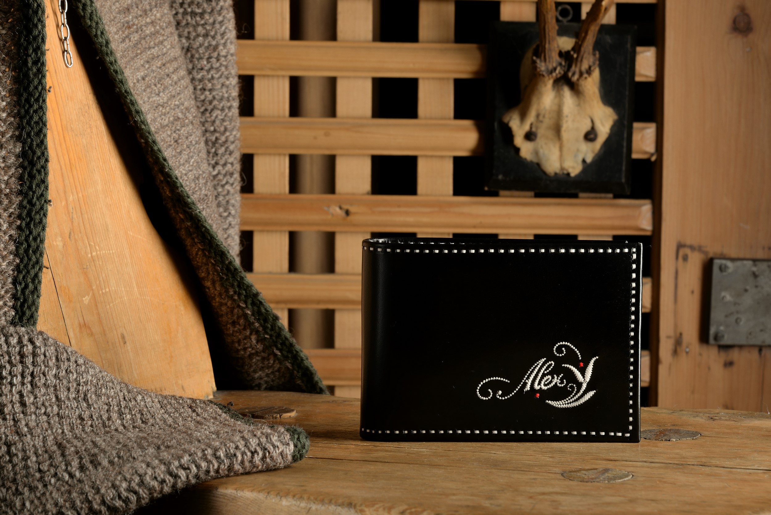 09 - Modell "Lois" mit Namen und Verzierung